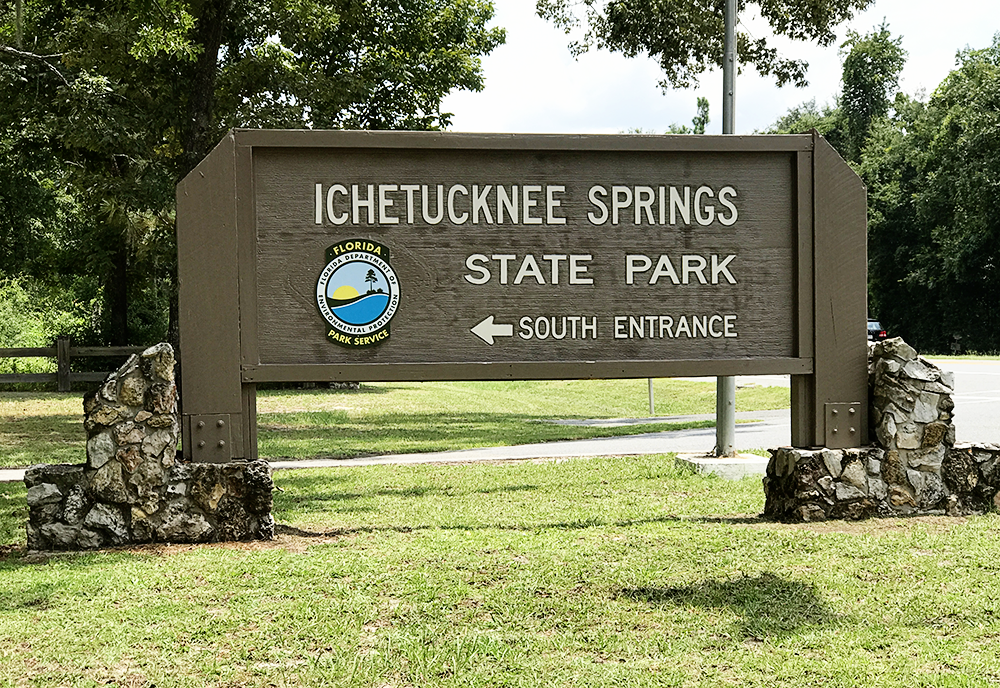 Tubing Ichetucknee Springs State Park in Florida