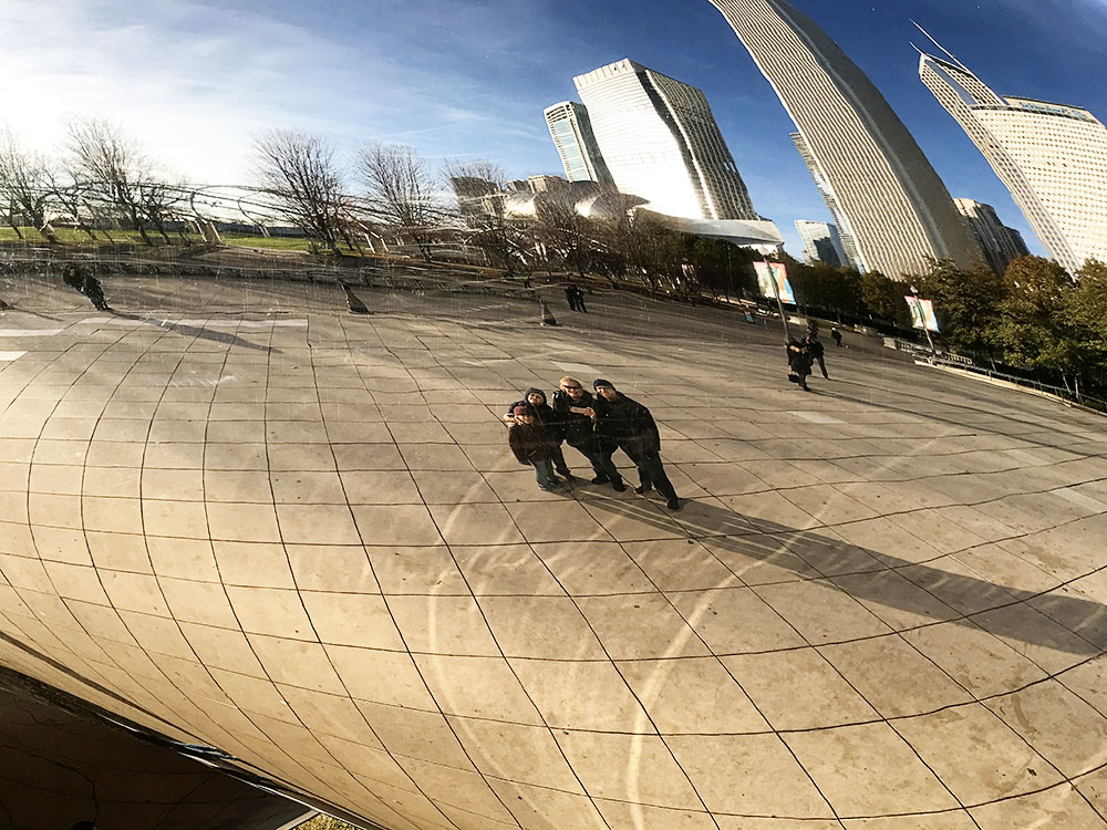 5 tips for getting great pictures at The Bean/Cloud Gate in Chicago.