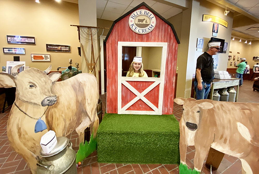 Blue Bell Ice Cream factory tour and tasting in Brenham, Texas!