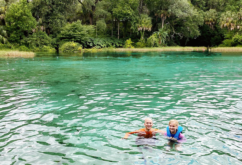 Kayaking Rainbow River in Dunnellon, Florida - Rainbow Springs State Park