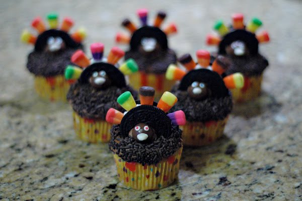 The Cutest Little Turkey Cupcakes